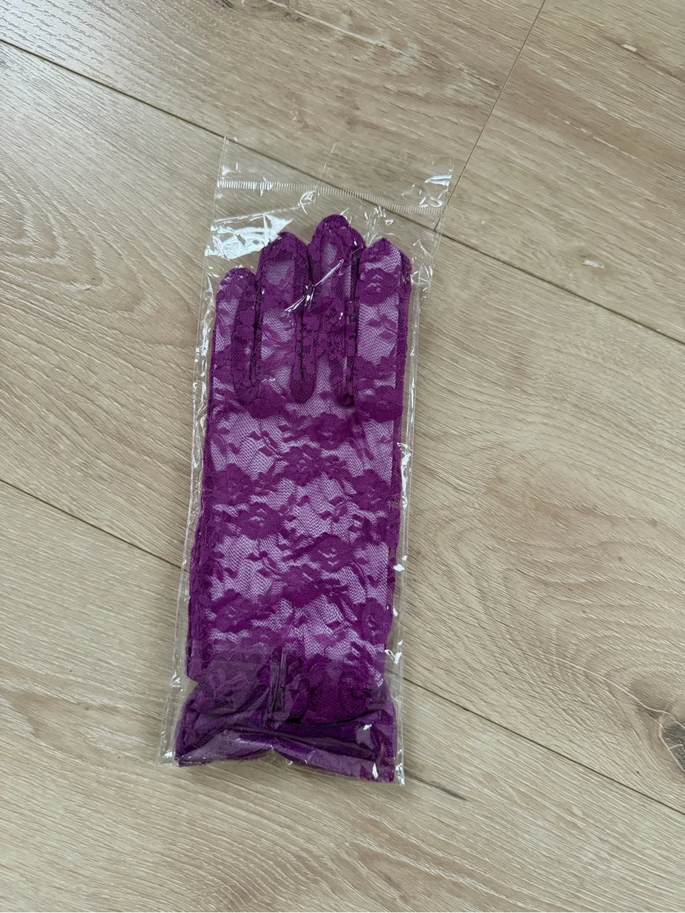 Women's Purple Lace Dress Gloves - Delicate Floral Design